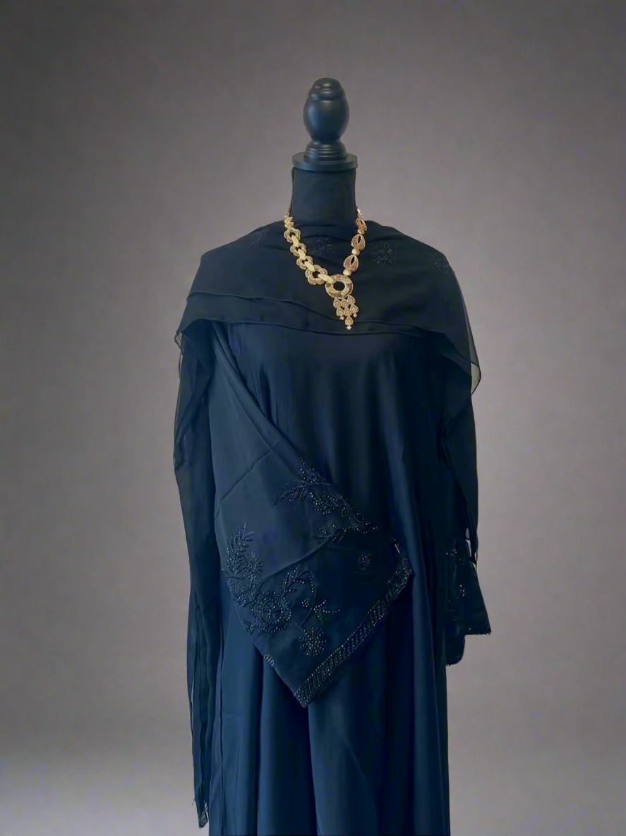 Sleeve embroidered abayas