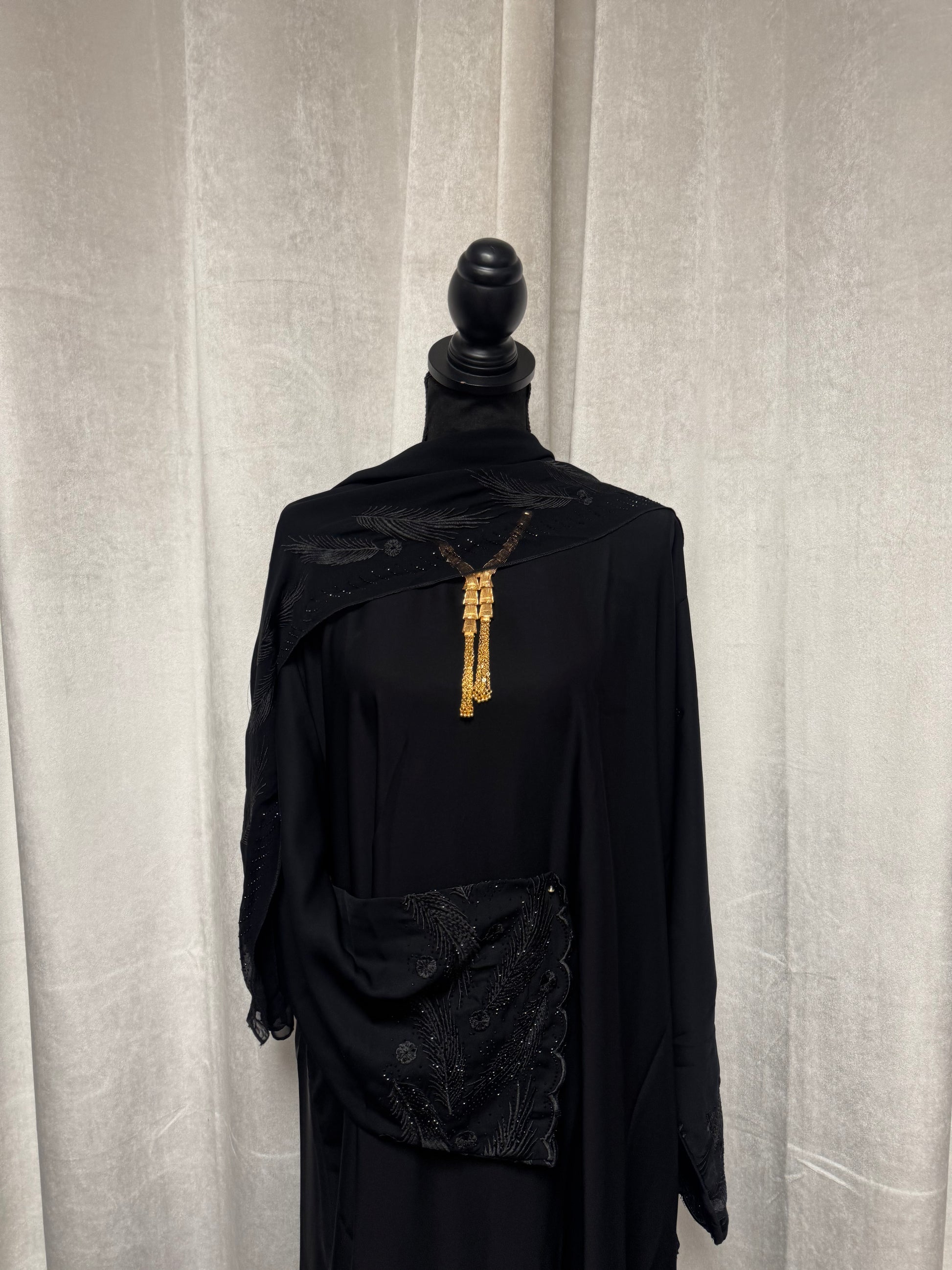 Feather stitch abaya